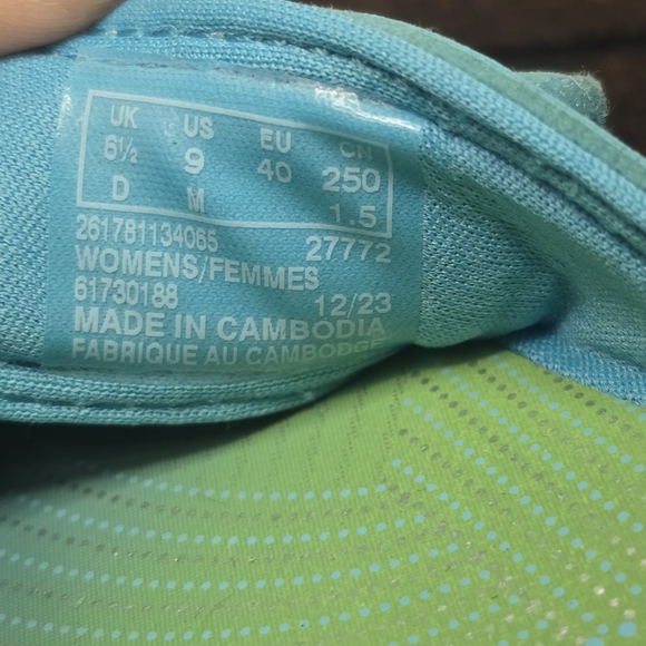 Clark's Cloudsteppers Breeze Sea Turquoise Ombre Women Flip Flop Sandals Size 9 - Picture 11 of 11